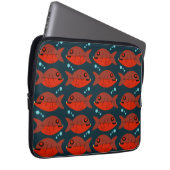 Funky Red Retro Piranha Fish Art Muster Laptopschutzhülle (Vorne Rechts)