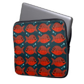 Funky Red Retro Piranha Fish Art Muster Laptopschutzhülle (Vorderseite Links)