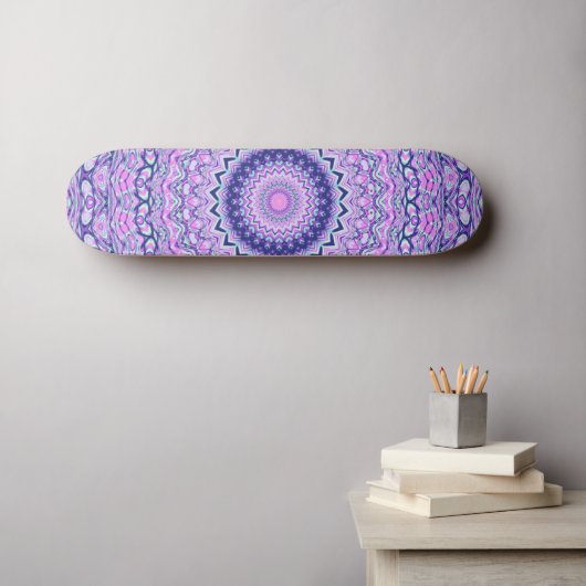 Funky Vibranful Colorful Trippy Boho Hippie Mandal Skateboard (Wandkunst (Horz))