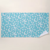 Funky White Fern Pattern Beach Handtuch (Vorderseite)