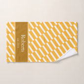Funky Yellow Pattern Family Name and Year Modern Badhandtuch Set (Handtuch)