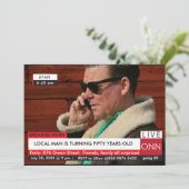 Funny 50. Geburtstag Einladung 🎉 Fake TV News (Stehend Vorderseite)
