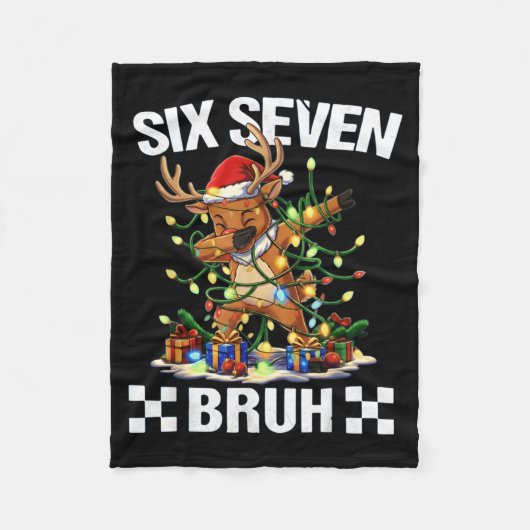 Funny 67 Christmas Six Seven Meme Dabbing Reindeer Fleecedecke (Vorderseite)