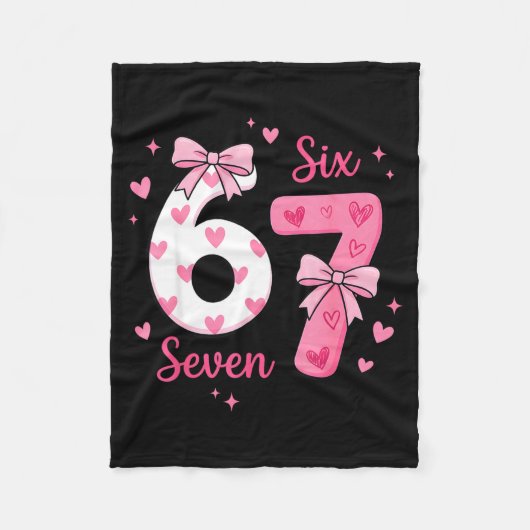 Funny 67 Cute Six Seven Meme Nk Hearts Bow Valenti Fleecedecke (Vorderseite)