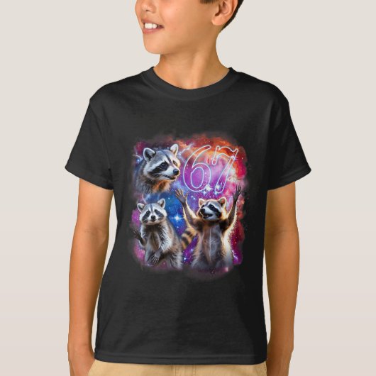 Funny 67 Meme Racoon Howling At The Moon Six Seven T-Shirt (Vorderseite)