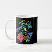 Funny 67 Skeleton Skater Meme Retro Skateboarding Kaffeetasse (Links)
