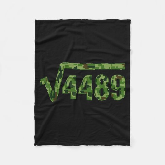 Funny 67 Trendy Square Root 4489 Camo Tee  Fleecedecke (Vorderseite)