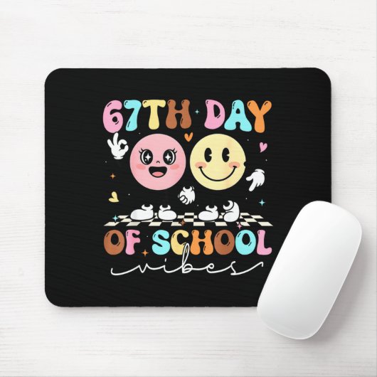 Funny 67th Day Of School Vibes Smile Face Boy Girl Mousepad (Mit Mouse)