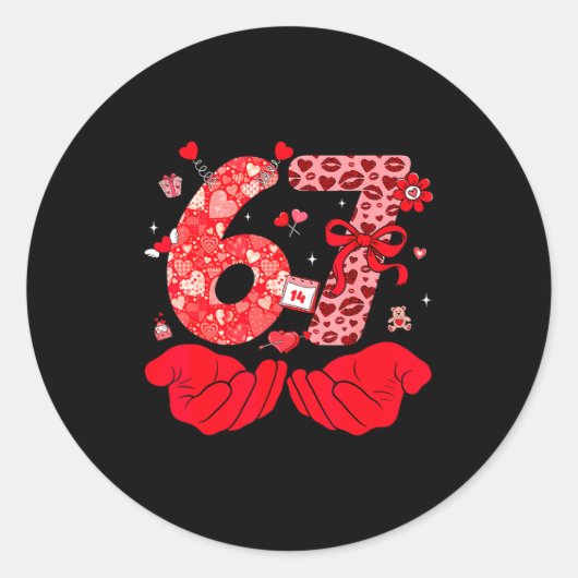 Funny 6 7 Hands Meme Cute Valentine's Day Six Seve Runder Aufkleber (Vorderseite)