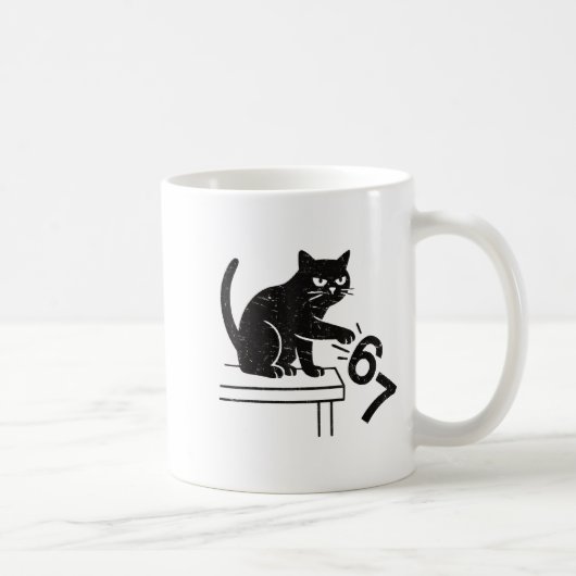 Funny 6 7 Meme Cat Knocking Off 67 Kaffeetasse (Rechts)