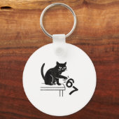 Funny 6 7 Meme Cat Knocking Off 67  Schlüsselanhänger (Vorderseite)
