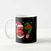 Funny 6 7 Six Seven Meme Christmas Santa Elf Coupl Kaffeetasse (Links)