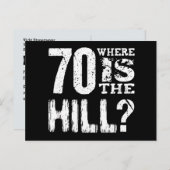 Funny 70. Geburtstag Save the Date V05F Ankündigungspostkarte (Vorne/Hinten)