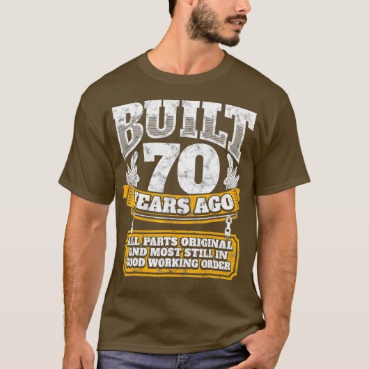 Funny 70th Birthday BDay Gift Saying Age 70 T-Shirt (Vorderseite)