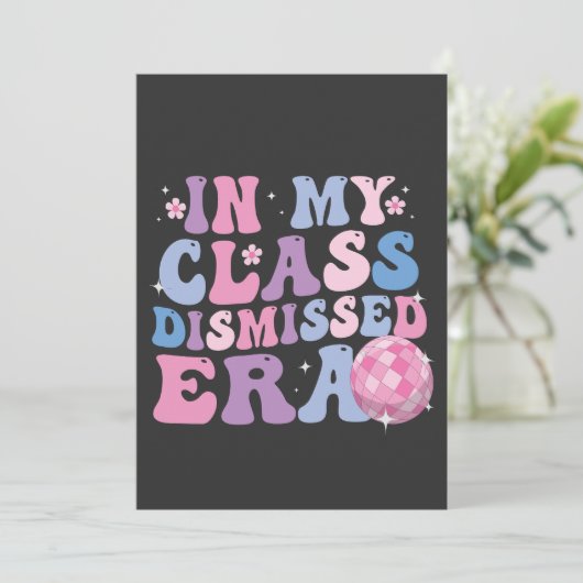Funny Abschluss in meiner Klasse entlassen Zeitalt Ankündigung (Stehend Vorderseite)
