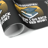 Funny Abschluss Spaß Lazy Student Sleepy Geschenkpapier (Rolleneckpunkt)
