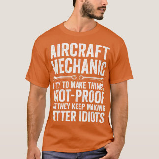 Funny Aircraft Mechaning Fixing Airplanes T-Shirt