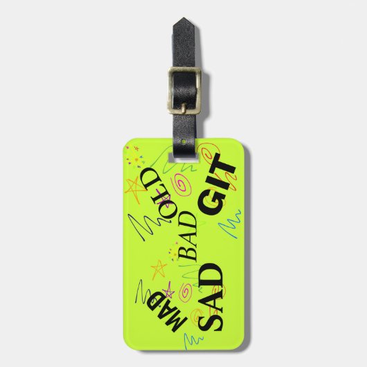 Funny Airport Codes: MAD SAD BAD OLD GIT Gepäckanhänger (Vorderseite vertikal)