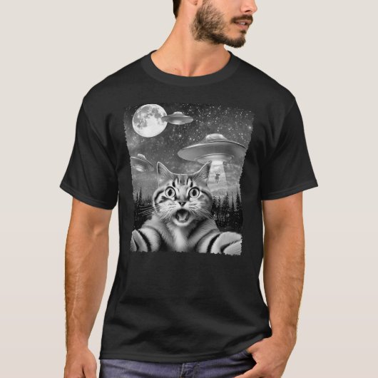 Funny Alien Cat Selfie with UFOs Gift Idea Men Wom T-Shirt (Vorderseite)