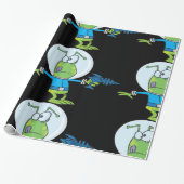 Funny Alien mit Ray Gun Sci-Fi Space Invader Geschenkpapier (Ungerollt)