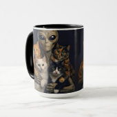 Funny Alien with Cats Renaissance Art Tasse (Vorderseite Links)