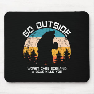 Funny Animal Go Outdoor wird von Bären gegessen Mousepad