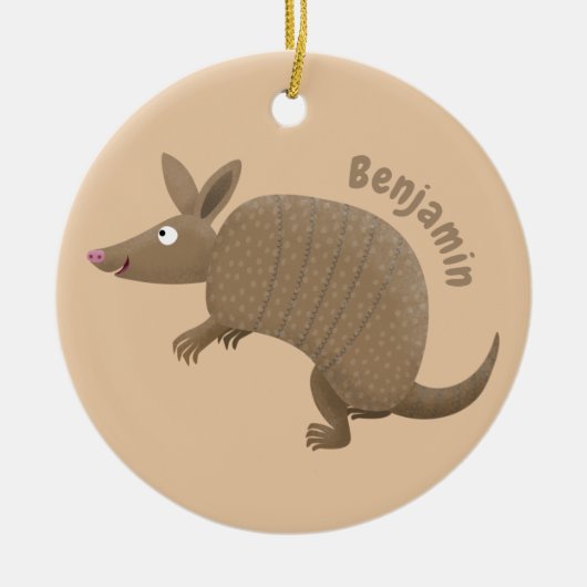 Funny armadillo Happy Cartoon Illustration Keramik Ornament (Vorne)