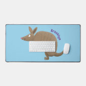 Funny armadillo Happy Cartoon Illustration Schreibtischunterlage (Tastatur & Maus)
