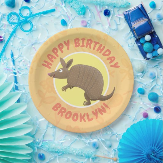 Funny armadillo personalisierter Cartoon Geburtsta Pappteller (Party)