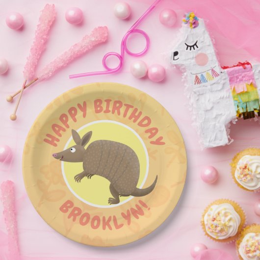 Funny armadillo personalisierter Cartoon Geburtsta Pappteller (Party)