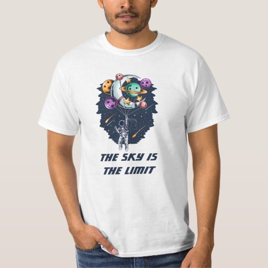 Funny Astronaut Holding a Balloon Planets T-Shirt (Vorderseite)