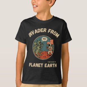 Funny Außerirdischen und Astronaut im Weltraum T-Shirt