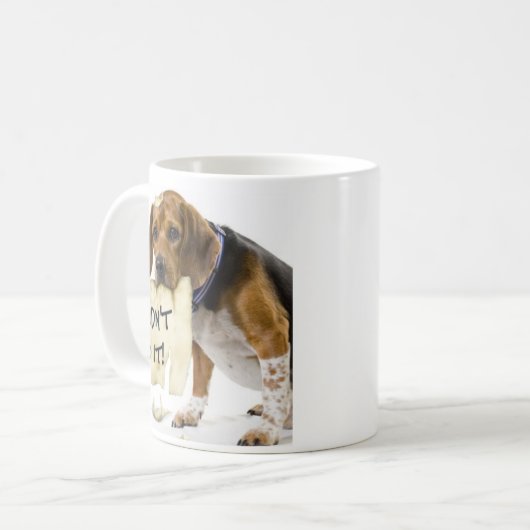 Funny Bad Dog in der Hundekaffee-Cup-Umarmung Kaffeetasse (Vorderseite Links)