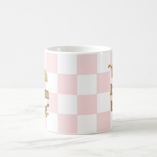 Funny Bah Humbug Typografie Checkered Pink Kaffeetasse (Mittel)