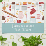 Funny Baking Sprichwort Moderne Küche Blau Geschirrtuch<br><div class="desc">Funny Baking Sprichwort Modern Kitchen Blue Kitchen Handtuch Handtuch Handtuch zeigt ein buntes Küchenmotiv mit dem bearbeitbaren Text "Backen ist billiger als Therapie" in der modernen Skripttypografie. Das perfekte Geschenk für diejenigen, die gerne backen, kochen und in der Küche zu Weihnachten, zum Geburtstag, zum Muttertag und für diejenigen, die gerne...</div>