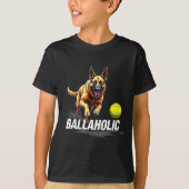 Funny Ballaholic Belgian Shepherd Dog Chasing Mali T-Shirt (Vorderseite)
