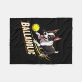 Funny Ballaholic Boston Terrier Dog Chasing Bostie Fleecedecke (Vorderseite (Horizontal))