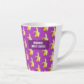 Funny Bananas About Coffee Bold Pixel Art Pattern Milchtasse (Rechts)