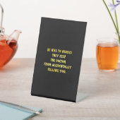 Funny Be Nice-Nurses Joke Sockelschild (In SItu)