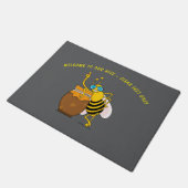 Funny Bee Welcome Doormat | Nur saubere Füße Fußmatte (Schrägansicht)