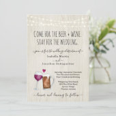 Funny Beer & Wine Thema Hochzeit Einladung (Stehend Vorderseite)