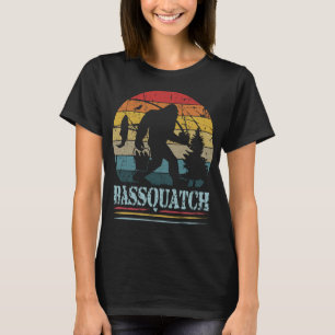 Funny Bigfoot BASSQUATCH Bass Fishing Sasquatch Be T-Shirt