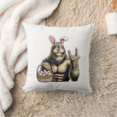 Funny Bigfoot Easter Egg Rock Sasquatch Easter Day Kissen (Decke)