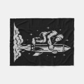 Funny Bigfoot Flying Into Space With Stars And Cos Fleecedecke (Vorderseite (Horizontal))