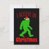 Funny Bigfoot glaube ich an Weihnachten RSVP Karte (Vorderseite)
