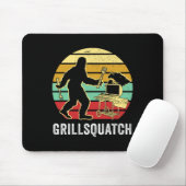 Funny Bigfoot Grilling Sasquatch Pitmaster Grill L Mousepad (Mit Mouse)
