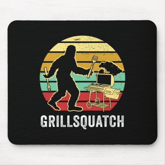 Funny Bigfoot Grilling Sasquatch Pitmaster Grill L Mousepad (Vorne)