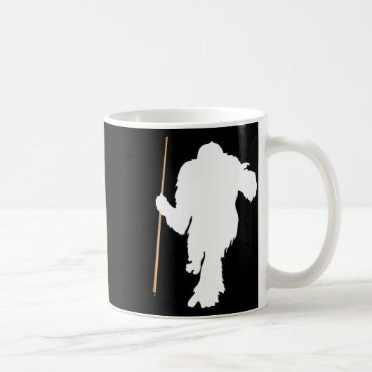Funny Bigfoot Holding Pool Stick Billard Sasquat Kaffeetasse (Rechts)