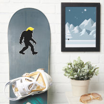 Funny Bigfoot in Trump Gelben Haar 2024 Wahlen