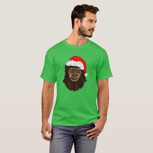Funny Bigfoot In Weihnachtsmannmütze Sasquatch Spa T-Shirt (Vorne ganz)